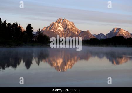 Alba nel Grand Tetons National Park, Wyoming, USA Foto Stock