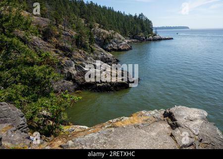 Vista panoramica dal Juniper Point situato nel Lighthouse Park, nella zona ovest di Vancouver Foto Stock