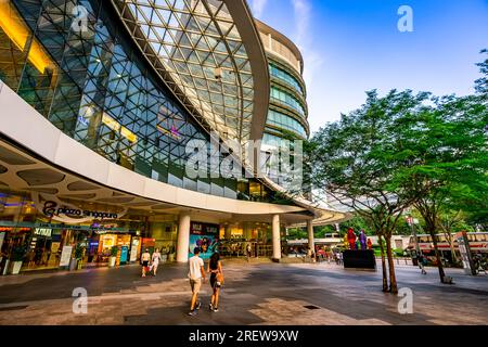 Plaza Singapore è un moderno centro commerciale situato lungo la Orchard Road, Singapore. Foto Stock