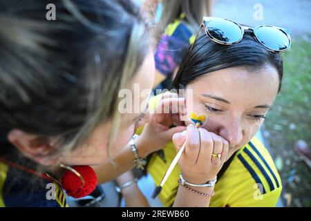 Sydney, Australia. 30 luglio 2023. Calcio, donne: Coppa del mondo, Germania - Colombia, turno preliminare, gruppo H, 2° giorno al Sydney Football Stadium, i tifosi della Colombia si compensano prima della partita. Credito: Sebastian Christoph Gollnow/dpa/Alamy Live News Foto Stock