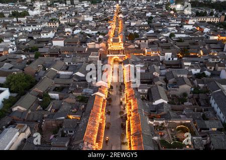 Edifici e paesaggi. Foto a Weishan, Yunnan, Cina. Foto Stock