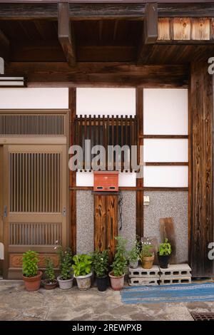 Luglio 2023, Magome juku, negozio. Magome juku era la 43a delle 69 stazioni della Nakasendo che collegava Edo con Kyoto durante il periodo Edo Foto Stock