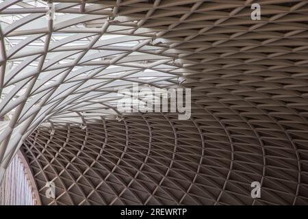 Dettagli del baldacchino della stazione di Kings Cross Foto Stock