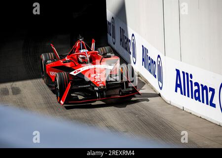 27 DENNIS Jake (gbr), Avalanche Andretti Formula e, Spark-Porsche, Porsche 99X Electric, azione durante l'ePrix di Londra Hankook 2023, dodicesimo incontro del Campionato Mondiale di Formula e ABB FIA 2022-23, sull'Excel Londra dal 29 al 30 luglio 2023 a Londra, Regno Unito - foto Grégory Lenormand / DPPI Foto Stock