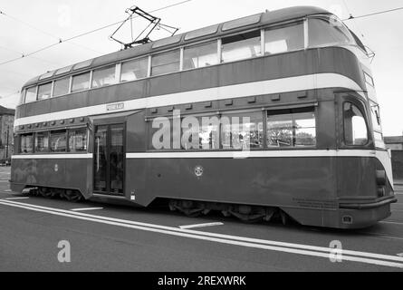 Un vecchio tram al porto di Fleetwood, Lancashire, Regno Unito, Europa sabato 29, Luglio 2023 Foto Stock