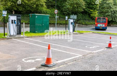 I caricabatterie/punti pubblici per veicoli elettrici non vengono mantenuti, nessun collegamento collegato per mesi o perdita di collegamento, quindi non è possibile utilizzarlo, Dunkeld Foto Stock