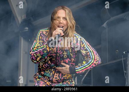 Lulworth, Regno Unito. 30 luglio 2023. Melanie Jayne Chisholm, meglio conosciuta come Melanie C o Mel C, si esibisce dal vivo sul palco al festival per famiglie Camp Bestival a Lulworth. Credito: SOPA Images Limited/Alamy Live News Foto Stock