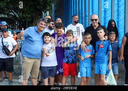 29 luglio 2023, Castel di Sangro, abruzzo, ITALIA: 29/07/2023 Castel di Sangro (Aq), Stadio Teofilo Patini, i tifosi di InNapoli sono arrivati in massa per seguire il training camp di Napoli Abruzzo.l'immagine: (Credito immagine: © Fabio Sasso/ZUMA Press Wire) SOLO USO EDITORIALE! Non per USO commerciale! Foto Stock