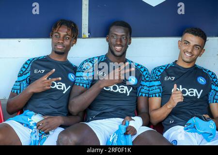 29 luglio 2023, Castel di Sangro, abruzzo, ITALIA: 29/07/2023 Castel di Sangro (Aq), Stadio Teofilo Patini, i tifosi di InNapoli sono arrivati in massa per seguire il training camp di Napoli Abruzzo.l'immagine: (Credito immagine: © Fabio Sasso/ZUMA Press Wire) SOLO USO EDITORIALE! Non per USO commerciale! Foto Stock