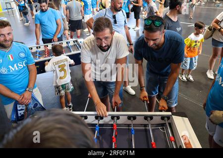 29 luglio 2023, Castel di Sangro, abruzzo, ITALIA: 29/07/2023 Castel di Sangro (Aq), Stadio Teofilo Patini, i tifosi di InNapoli sono arrivati in massa per seguire il training camp di Napoli Abruzzo.l'immagine: (Credito immagine: © Fabio Sasso/ZUMA Press Wire) SOLO USO EDITORIALE! Non per USO commerciale! Foto Stock