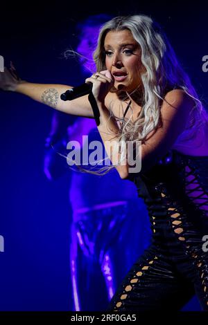 Teatro reale, Madrid, Spagna. 30 luglio 2023. Universal Music Festival 2023, esibizione dal vivo di Lola Indigo. Credito: EnriquePSans / Alamy Live News Foto Stock