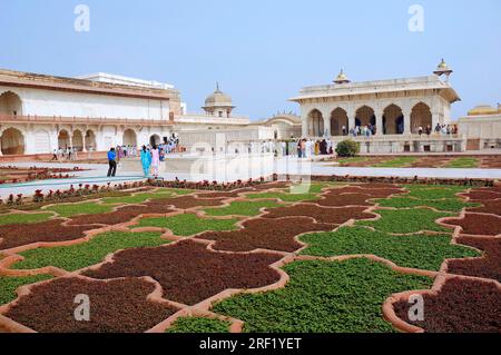 Giardino delle erbe nel cortile, Red, Red Fort, Agra, Uttar Pradesh, India Foto Stock