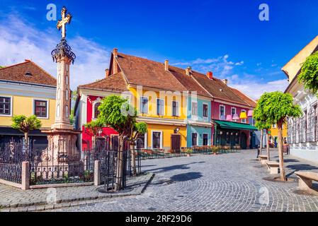 Szentendre, Ungheria. Piazza FO ter, bellissimo centro storico, riva del Danubio, Budapest. Foto Stock