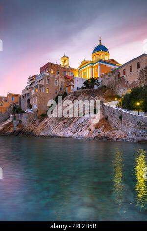 Vaporia distretto della città di Ermoupoli su Syros Island. Foto Stock