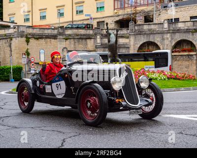 1935 FIAT 508 S "BALILLA" coppa mille miglia 2023, giorno 2 a San Marino, Italia Foto Stock