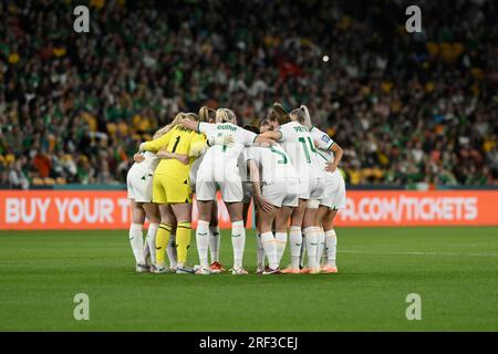 31 luglio 2023; Brisbane Stadium, Brisbane, Queensland, Australia: FIFA Women's World Cup Group B Football, Repubblica d'Irlanda contro Nigeria; Repubblica d'Irlanda ha una squadra di huddle prima del calcio d'inizio credito: Action Plus Sports Images/Alamy Live News Foto Stock