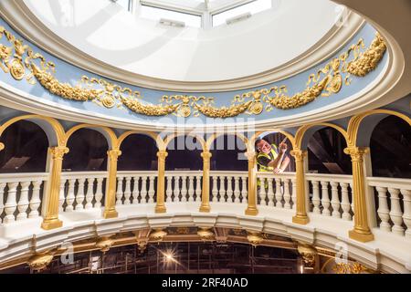 Brighton, 21 luglio 2023: Il restauro degli interni dello storico Hippodrome Theatre di Brighton Foto Stock