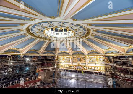 Brighton, 21 luglio 2023: Il restauro degli interni dello storico Hippodrome Theatre di Brighton Foto Stock