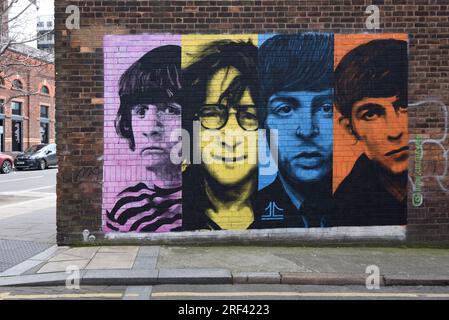 Ritratto o ritratti dei Fab Four del Beatles Pop Group Wall Painting o murale nel Baltic Triangle Liverpool Inghilterra Regno Unito Foto Stock