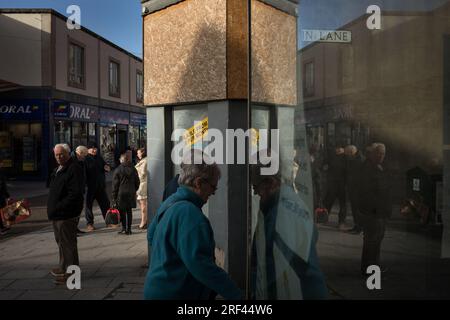 Le strade del centro città, a Workington, in Inghilterra, il 5 novembre 2019. Foto Stock