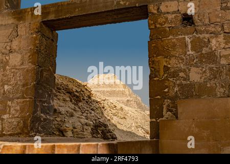 La piramide a gradini di Djoser a Saqqara Foto Stock