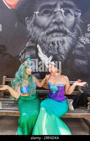 Inghilterra, Kent, Margate, Margate Mermaid Festival alias Mergate, partecipanti colorati Foto Stock