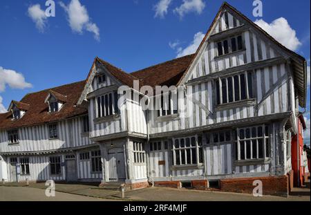 Lavenham Guildhall un magnifico edificio medievale incorniciato in legno nel villaggio Suffolk di Lavenham, Sudbury, Suffolk Foto Stock