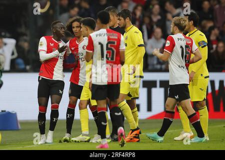 ROTTERDAM - (lr) Yankuba Minteh di Feyenoord, Gjival Zechiel di Feyenoord, Marcos Lopez di Feyenoord, Santi Comesana di Villarreal CF, Thomas van den Belt di Feyenoord, Gerard Moreno di Villarreal CF durante la partita amichevole tra Feyenoord e Villareal CF al Feyenoord Stadium de Kuip il 27 luglio, 2023 a Rotterdam, Paesi Bassi. AP | altezza olandese | BART STOUTJESDYK Foto Stock