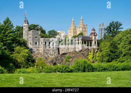 Il castello di Belvedere è un punto di riferimento a Central Park, New York, USA 2023 Foto Stock