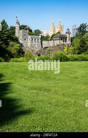 Il castello di Belvedere è un punto di riferimento a Central Park, New York, USA 2023 Foto Stock