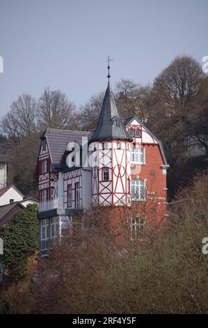 Casa con torre a Gemünd - Nationalpark Eifel Foto Stock