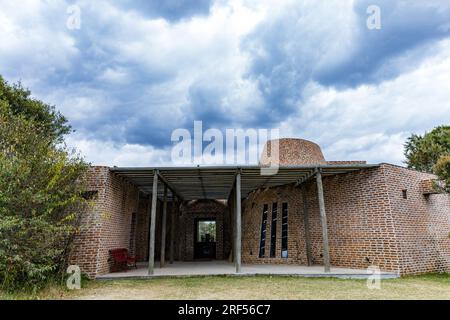 Giardino per matrimoni in Kenya. Splendida struttura all'aperto allestita all'interno dell'Angama Mara Maasai Mara National Game Reserve Park Grea Foto Stock