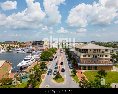 Porticciolo di South Palafox Street e Residences Downtown Pensacola, Florida Foto Stock