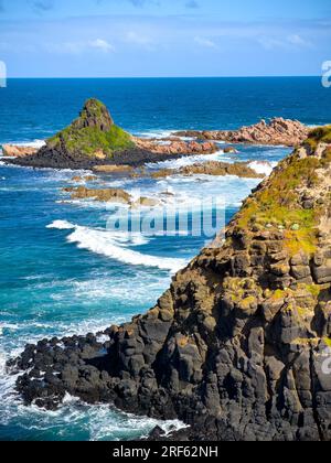 Formazioni rocciose costiere di Pyramid Rock su Phillip Island a Victoria, Australia Foto Stock