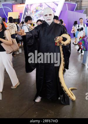 Shanghai, Cina. 1 agosto 2023. Harry Potter's Voldemort Cosplayer a ChinaJoy2023 a Shanghai, Cina, 30 luglio 2023. (Foto di Costfoto/NurPhoto) credito: NurPhoto SRL/Alamy Live News Foto Stock