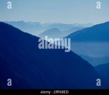 Vista da Wendelstein, verso Veitsberg Foto Stock