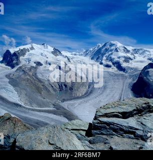 Vista da Gornergrat sopra Zermatt sopra Gornergletscher fino al Monte Rosa (634 m) e Liskamm (527 m) . CH-Svizzera/Wallis Foto Stock