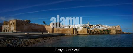 Marocco. Rabat. La Kasbah degli Udayas fu inizialmente costruita nel XII secolo per affacciarsi sulla foce del Bou Regreg, il fiume Rabat. Foto Stock