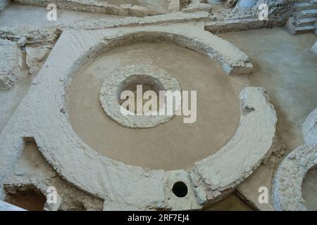 Ausgrapungen im Untergeschoss, Akropolismuseum, Akropolis, Athen, Griechenland Foto Stock