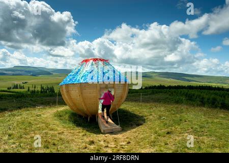 Horizons 'Arts-Nature' 2023 a Sancy. Lavoro oculare di Tereza Hola. Puy de Dome. Alvernia Rodano Alpes. Francia Foto Stock