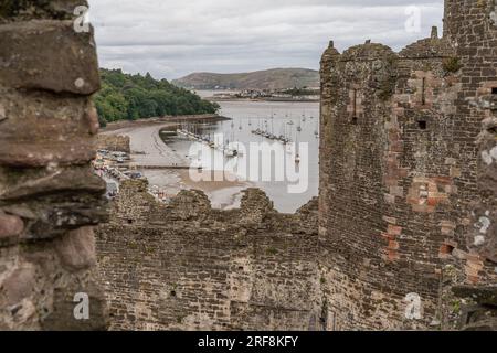 Vista dal castello di Conwy nel Galles Foto Stock