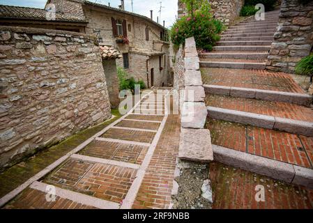 Strada pedonale ad Assisi - Italia Foto Stock