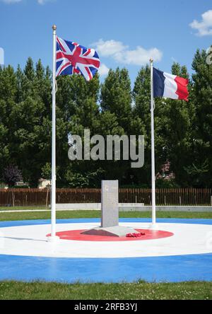 Memoriale al 9° Battaglione Parachute Regiment alla Merville Gun Battery. Foto Stock