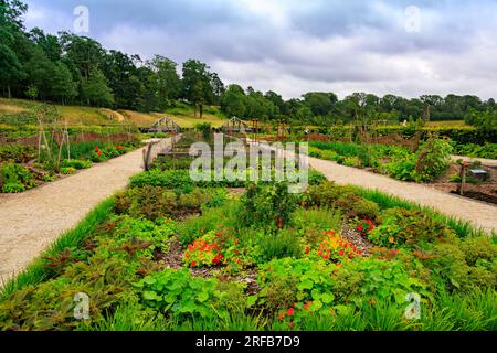 Un angolo del colorato Kitchen Garden al "The Newt in Somerset", nr Bruton, Inghilterra, Regno Unito Foto Stock