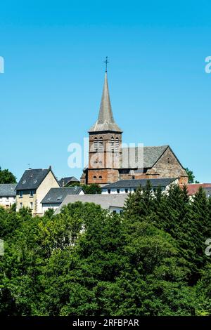 Villaggio di Chastreix in Auvergne Parco Naturale Regionale Vulcani, dipartimento Puy de Dome, Auvergne Rodano Alpi, Francia Foto Stock