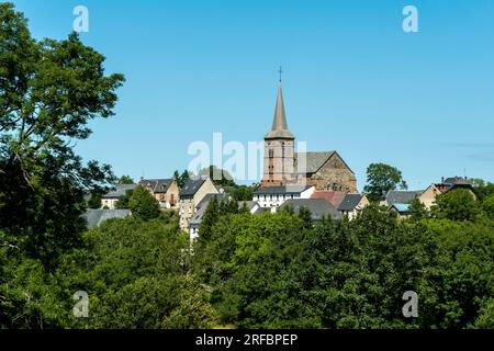 Villaggio di Chastreix in Auvergne Parco Naturale Regionale Vulcani, dipartimento Puy de Dome, Auvergne Rodano Alpi, Francia Foto Stock