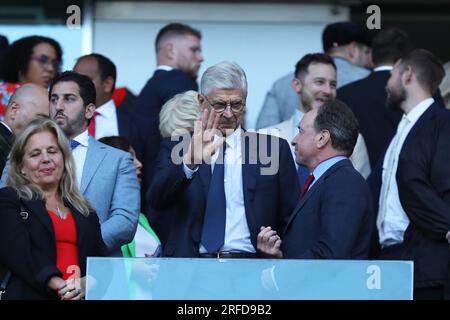 Londra, Regno Unito. 2 agosto 2023. L'ex allenatore dell'Arsenal Arsene Wenger durante la partita di Emirates Cup tra l'Arsenal e il Monaco all'Emirates Stadium di Londra, in Inghilterra, il 2 agosto 2023. Foto di Joshua Smith. Solo per uso editoriale, licenza necessaria per uso commerciale. Nessun utilizzo in scommesse, giochi o pubblicazioni di un singolo club/campionato/giocatore. Credito: UK Sports Pics Ltd/Alamy Live News Foto Stock