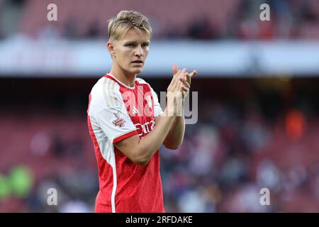 Londra, Regno Unito. 2 agosto 2023. Martin Odegaard dell'Arsenal dopo la partita di Emirates Cup tra Arsenal e Monaco all'Emirates Stadium di Londra, Inghilterra, il 2 agosto 2023. Foto di Joshua Smith. Solo per uso editoriale, licenza necessaria per uso commerciale. Nessun utilizzo in scommesse, giochi o pubblicazioni di un singolo club/campionato/giocatore. Credito: UK Sports Pics Ltd/Alamy Live News Foto Stock