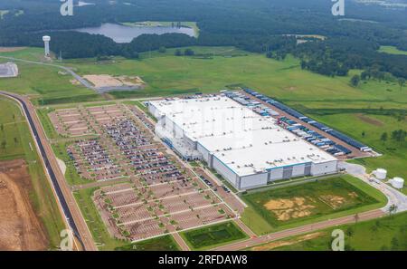 Canton, MS - 12 luglio 2023: Vista aerea del Canton Amazon Fulfillment Center. Foto Stock