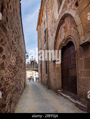 Spagna, Estremadura, Caceres, città vecchia di Caceres, dichiarata Patrimonio dell'Umanità dall'UNESCO, arco della stella Foto Stock